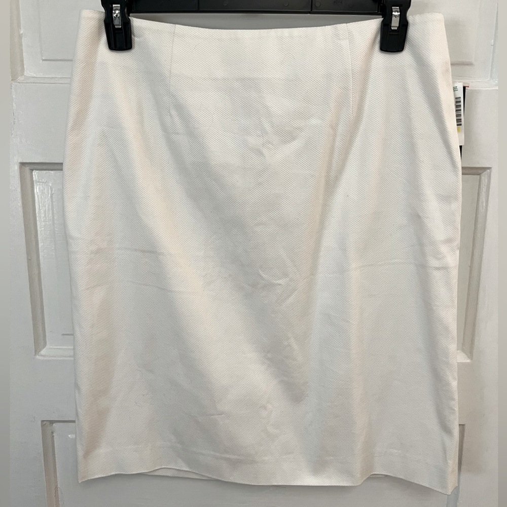 White pencil skirt